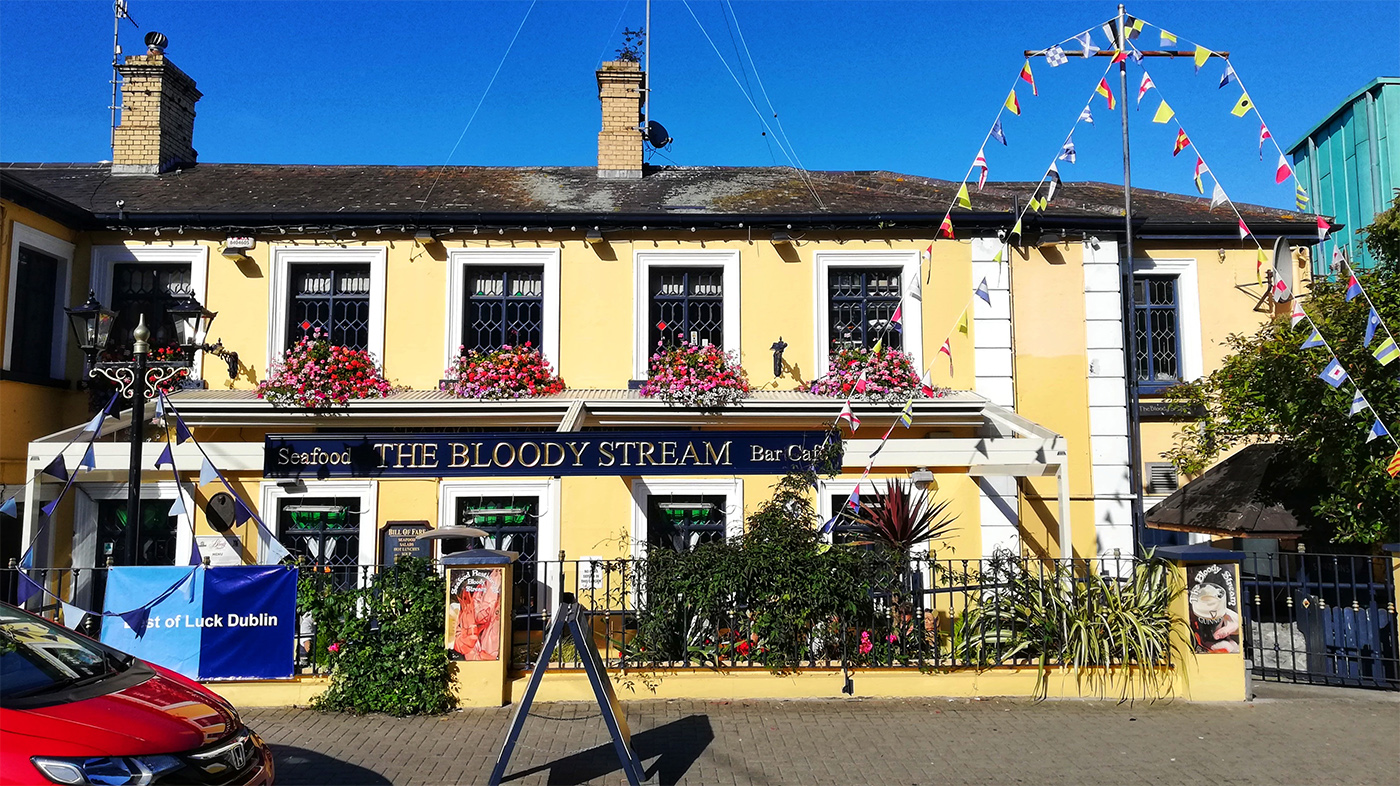 the bloody stream onde comer beber Howth Irlanda